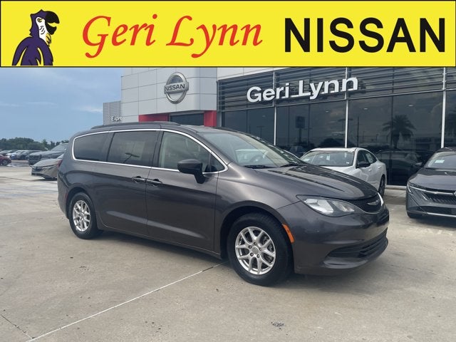 2020 Chrysler Voyager